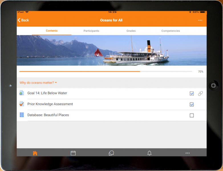 A course opened in the Moodle Mobile App